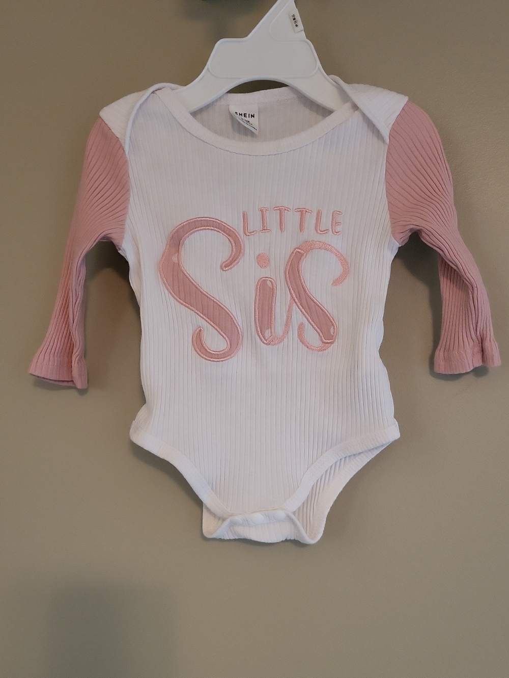 Super Cute white & pink 'Little Sis' ribbed onesie/bodysuit